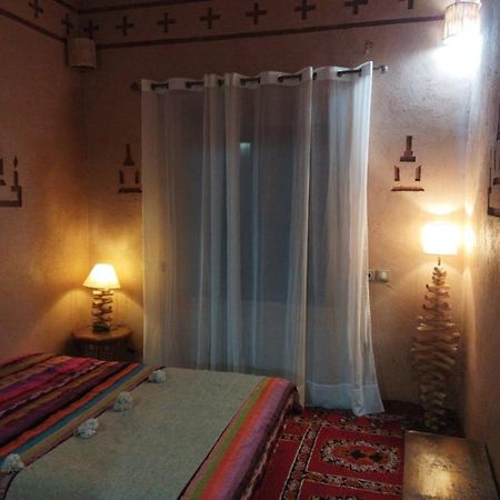 Maison D'Hotes Izza Kelaat-M'Gouna Ngoại thất bức ảnh