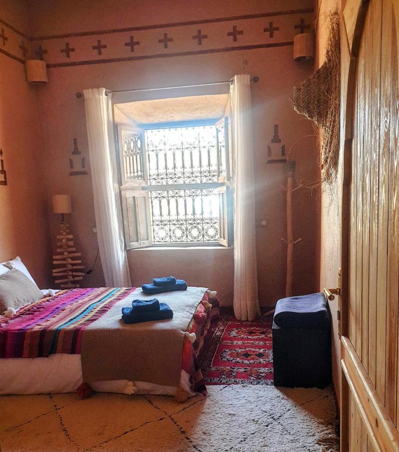 Maison D'Hotes Izza Kelaat-M'Gouna Ngoại thất bức ảnh