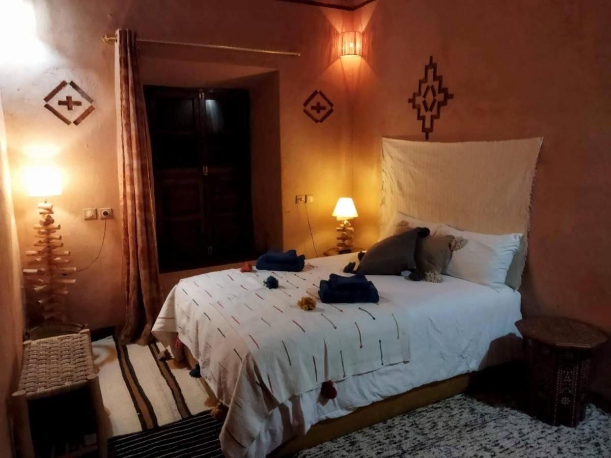 Maison D'Hotes Izza Kelaat-M'Gouna Ngoại thất bức ảnh