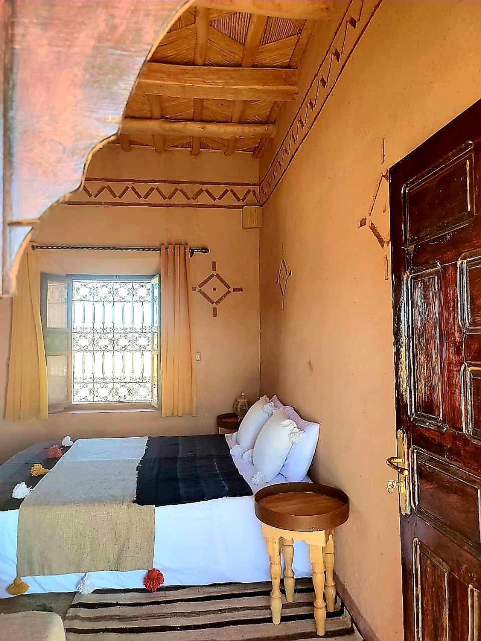 Maison D'Hotes Izza Kelaat-M'Gouna Ngoại thất bức ảnh