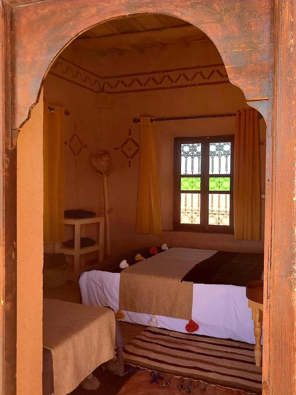 Maison D'Hotes Izza Kelaat-M'Gouna Ngoại thất bức ảnh